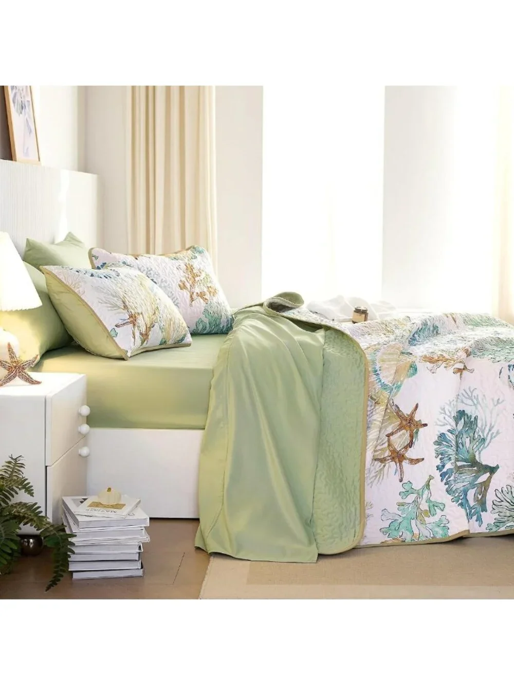Coastal Nautical Quilt Set - Reversible Lightweight Bedspread, 3-Piece King Size